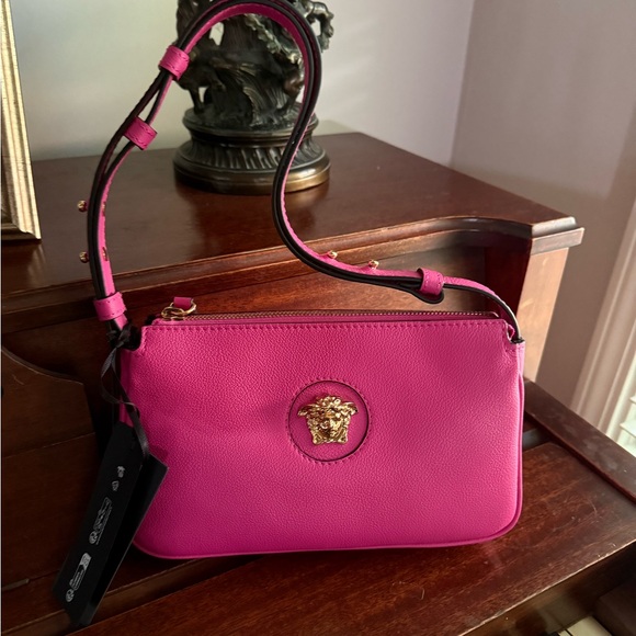 Luxury Designer Bags, Jewelry and Shoes show! - Picture 9 of 15